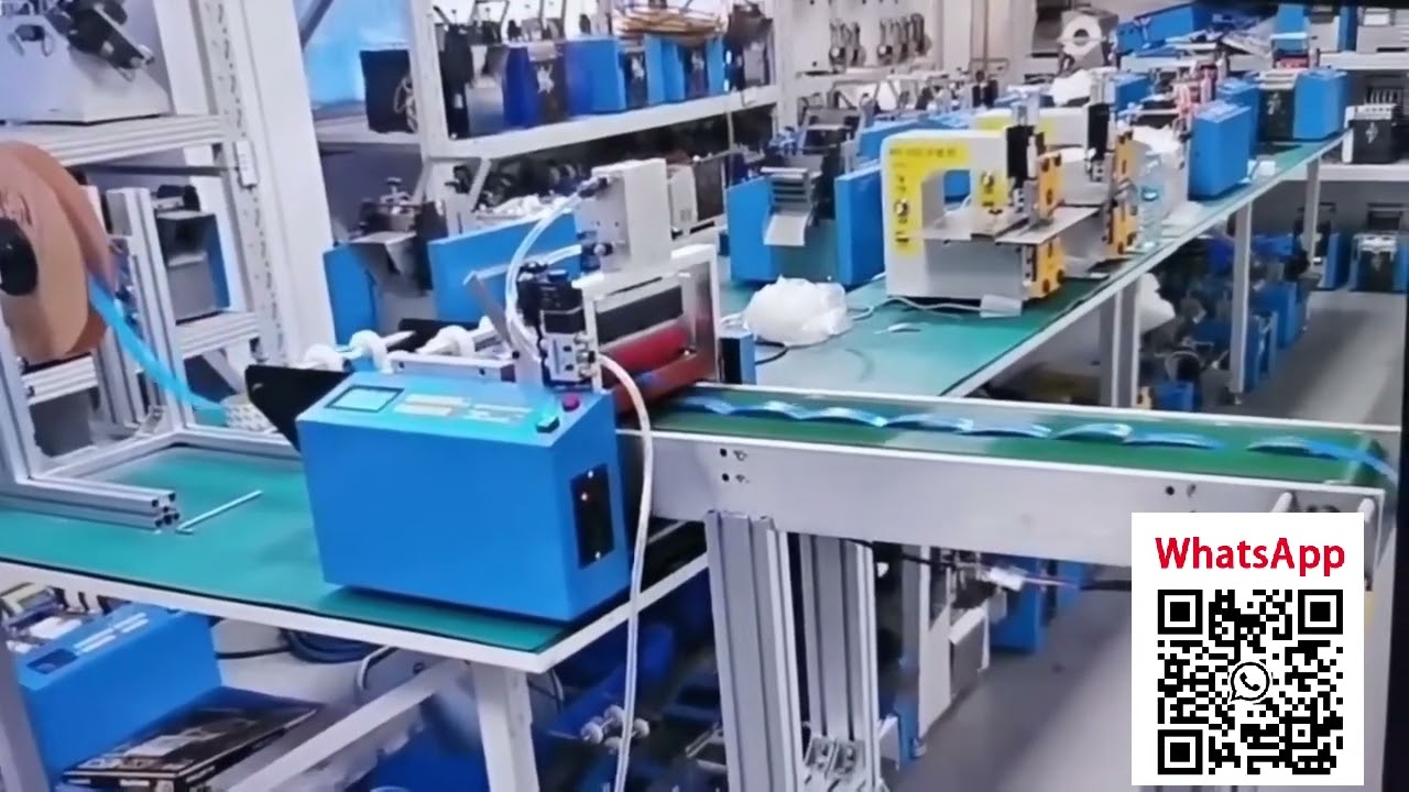 Máquina Cortadora de Cintas Transportadoras en Fábrica - Proceso Automatizado