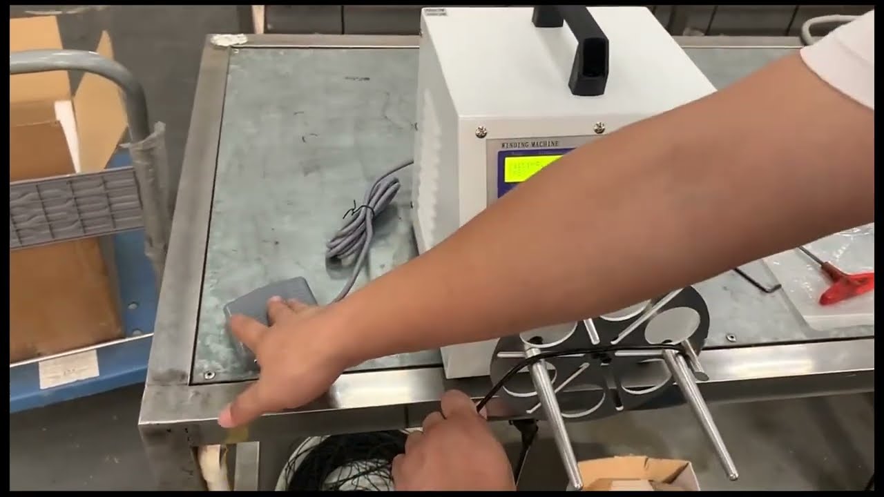 Máquina Automática para Bobinar, Atar, Enrollar y Pelar Cables - Eficiencia Industrial