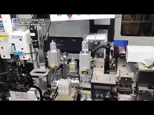 Máquina automática para pelar, crimpar, insertar conectores y estañar cables de doble extremo