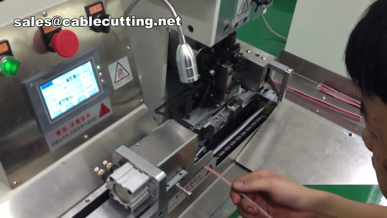 Máquina de Crimpado para Terminales de Cable Plano y Conectores de Antena de TV - Automatización Industrial