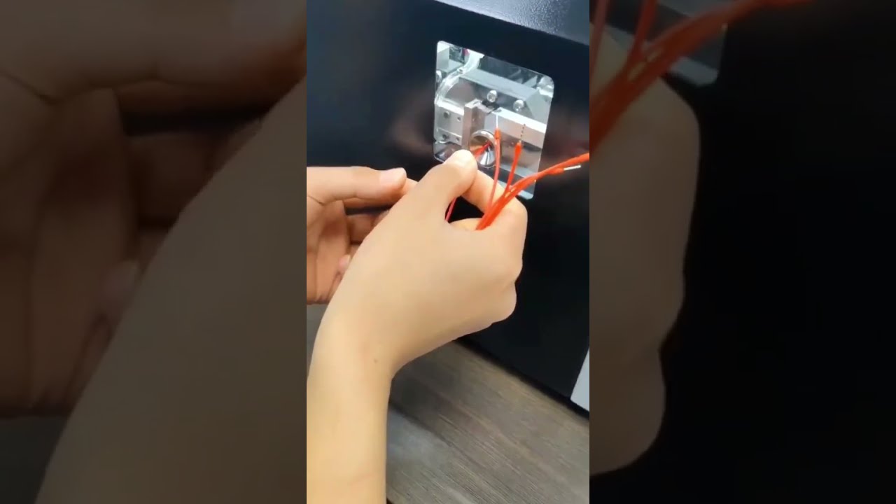 Función de la máquina de crimpado de terminales tubulares #máquina #pelacables #fábrica #herramientas