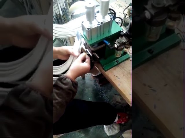 Peladora de Cables Neumática Vertical: Eficiencia Automatizada para tu Industria
