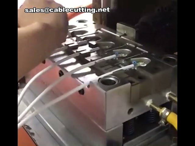Máquinas de moldeo por inyección para piezas de plástico y cables de datos