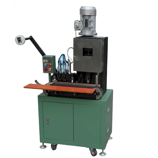 Máquina Automática para Terminales de Conexión Industrial WPM-203-D