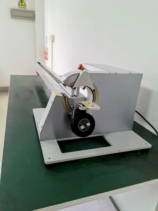 Máquina Envolvedora de Cinta con Alambre de Tracción WPM-303K Thumb