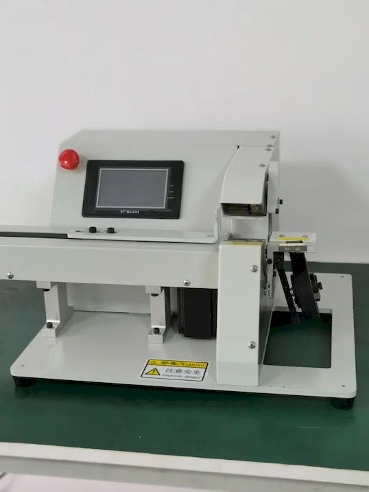 Máquina Envolvedora de Cinta con Alambre de Tracción WPM-303K Thumb